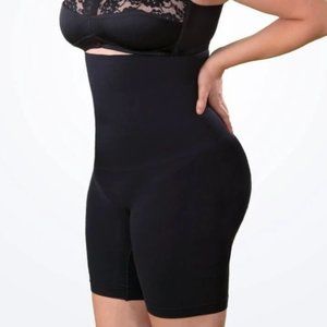 Empetua High-Waisted Shaper Short